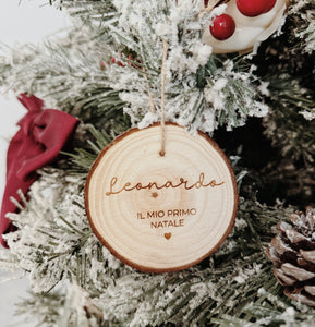 Pallina albero di Natale in legno incisa personalizzata